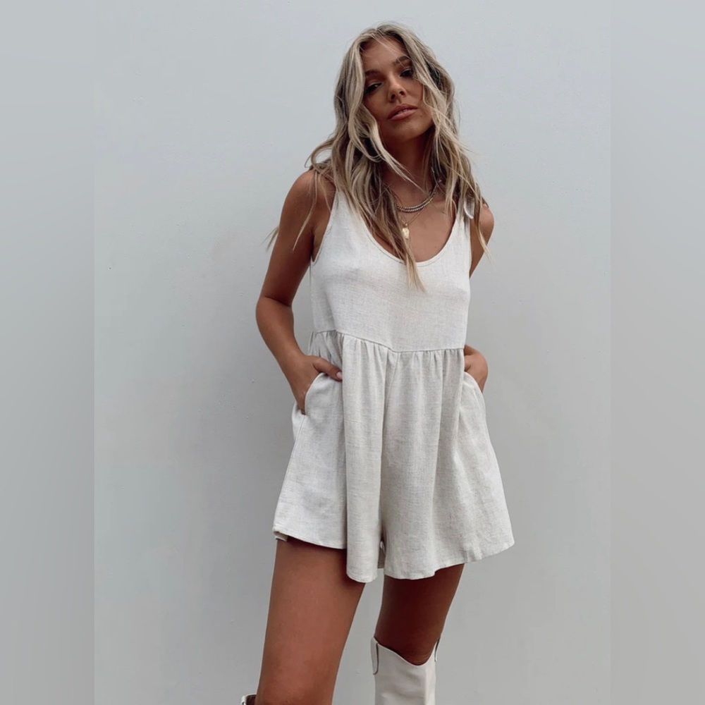 Princess Polly tay romper size 8